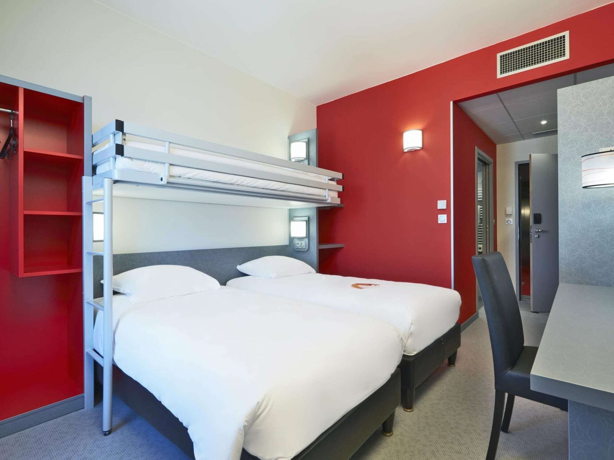 Premiere Classe Lyon - Saint Priest Eurexpo Экстерьер фото