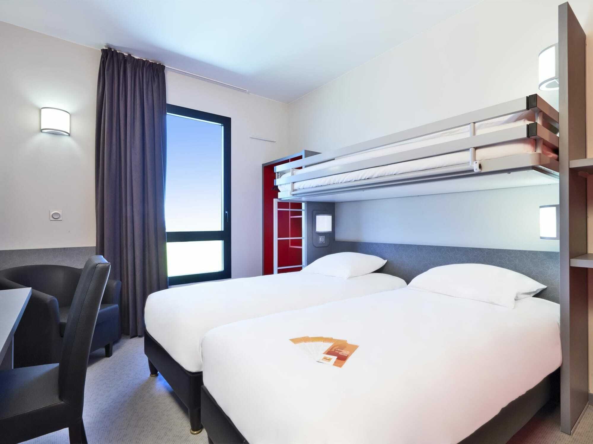 Premiere Classe Lyon - Saint Priest Eurexpo Экстерьер фото